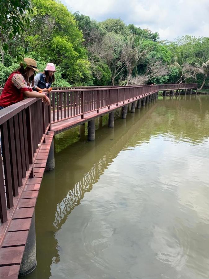 Baansuanklaiklungbangkrachao บ้านสวนใกล้กรุงบางกะเจ้า Phra Pradaeng Exteriör bild